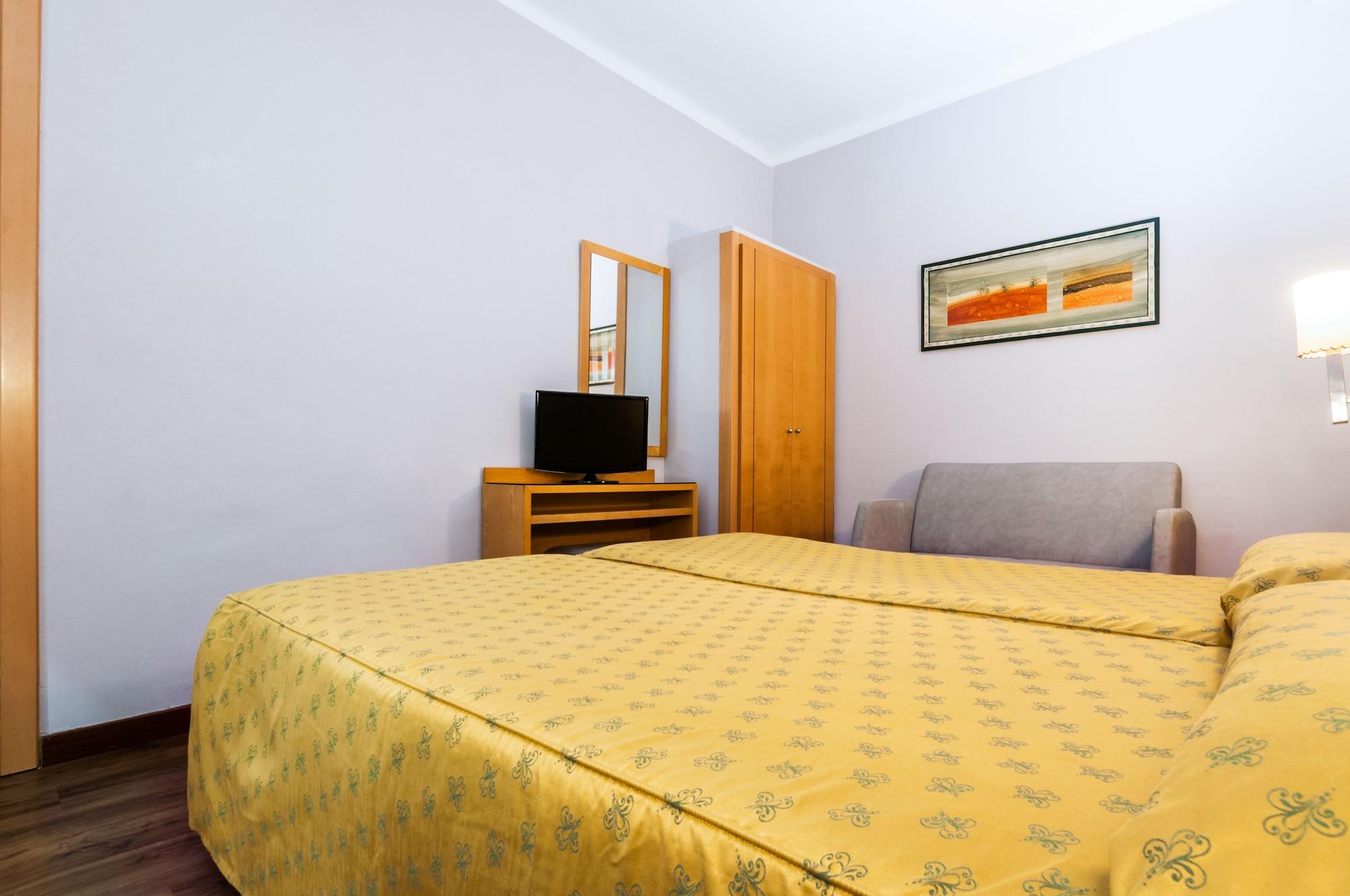 Lyon Hotell *